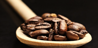 drink coffee